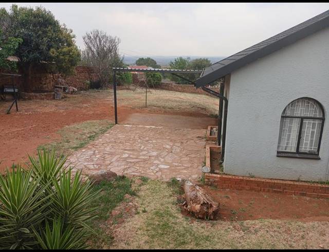 3 BEDROOM PROPERTY TO RENT IN ZAKARIYYA PARK